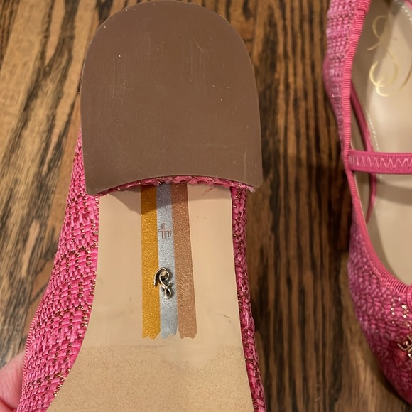 Sam Edelman
Girls' Tyra Boucle Bow Heel Mary Janes (Youth) NWT $80 - Picture 4 of 4